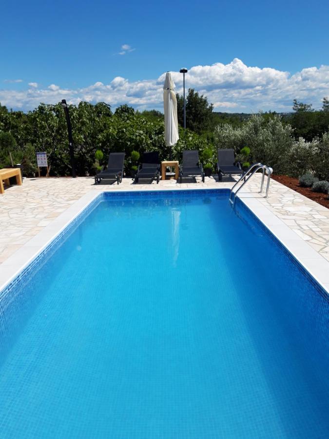 Villa Casa Nora Adriatica à Vilanija Extérieur photo
